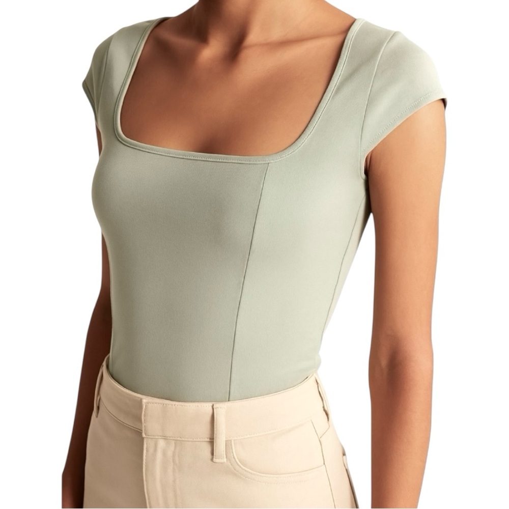 NWT ABERCROMBIE & FITCH Soft Seamless Square Neck Cap Sleeve Tee Minimalist Sz L